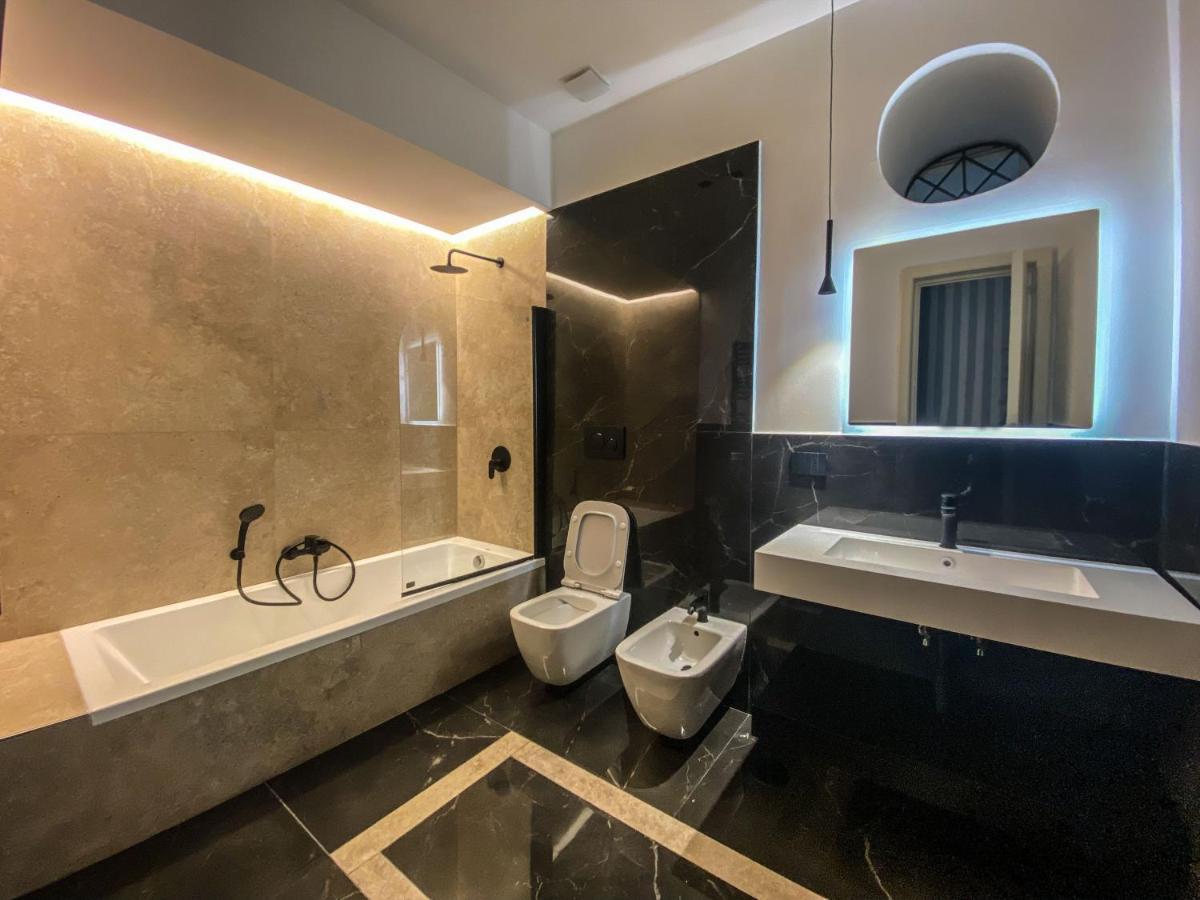 Arthouse Lady Marys Tribunali Luxury Suite 나폴리 외부 사진