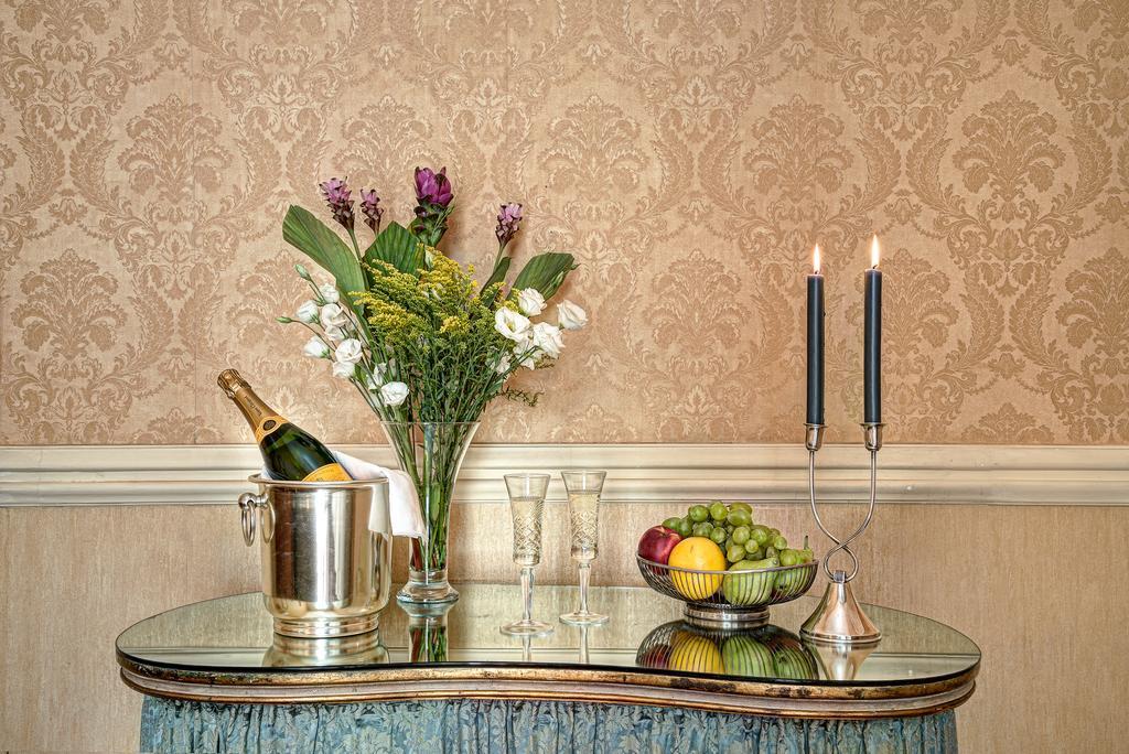 Arthouse Lady Marys Tribunali Luxury Suite 나폴리 외부 사진